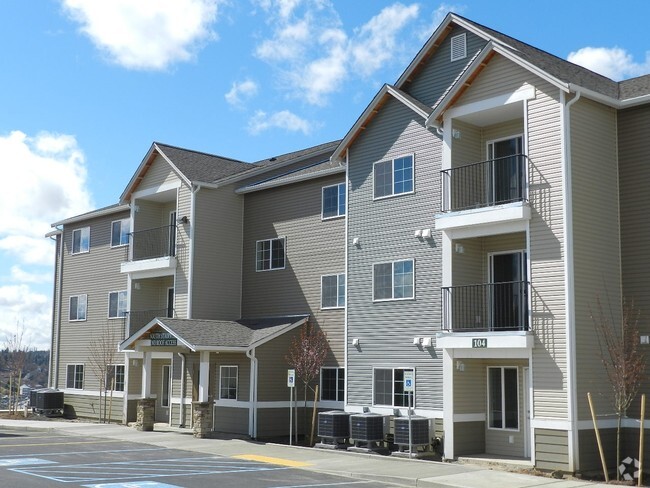 Outside Building View - Tomason Place II Apartments