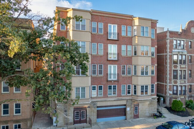 Photo - Pine West Apartments