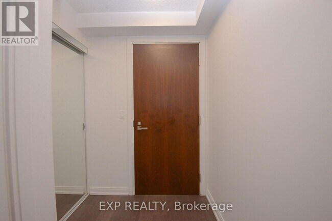 Photo - 255 Village Green Square Unit 1009