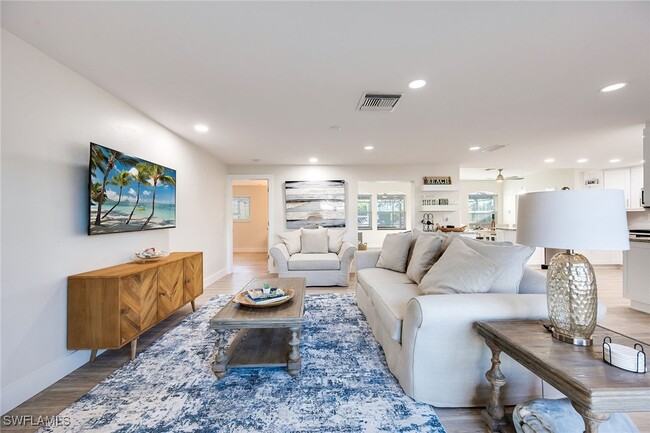 Photo - 1410 Curlew Ave