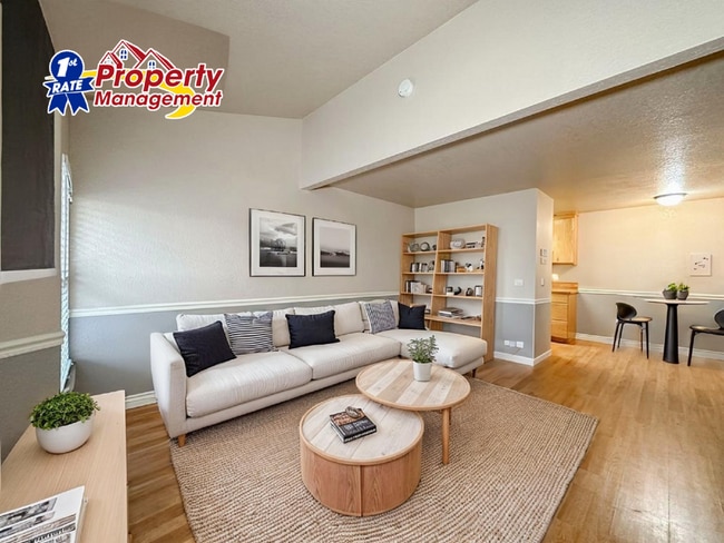 Photo - 1680 N Phillippi St Unit #222