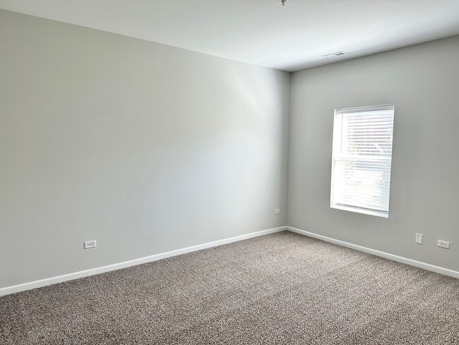 Photo - 855 E Main St Unit 1B