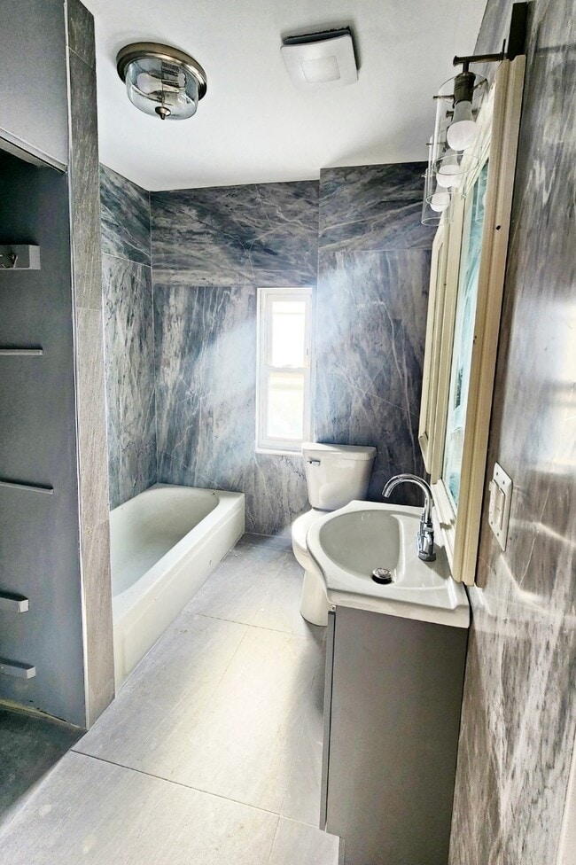 Photo - 1357 W Ancona St Unit West Town