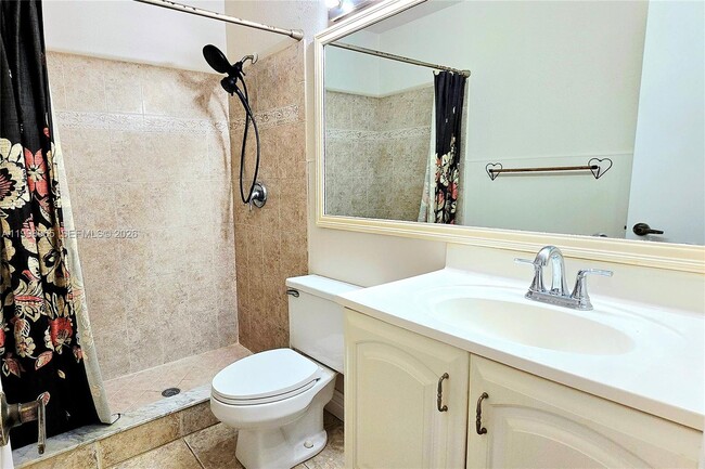 Photo - 1912 Palmland Dr