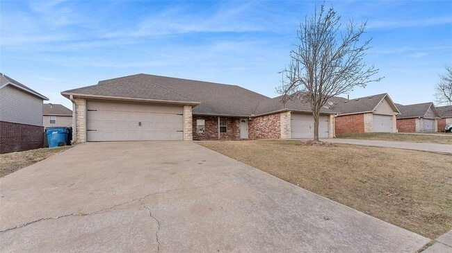 Photo - 3000 SW Windrift Ave