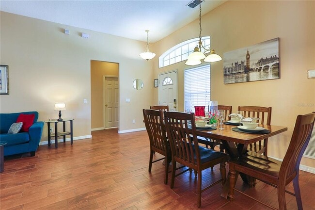 Photo - 331 Henley Cir