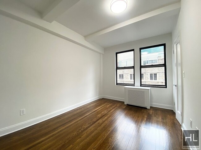 Photo - WEST 68 STREET Unidad 7E