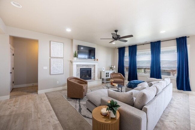72802 E Grand Bluff Loop