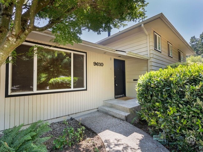 Photo - Beautiful 4 Bedroom Home