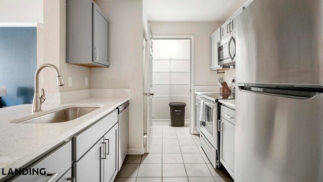 Photo - 210 Hillwood Blvd Unidad 518
