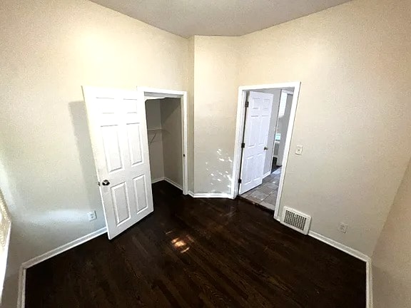 Photo - 2879 E 77th St Unidad 3