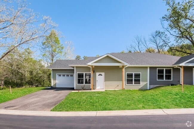 Building Photo - 213 Sycamore Cv Rd Rental