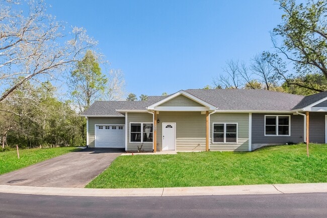 Building Photo - 213 Sycamore Cv Rd Rental