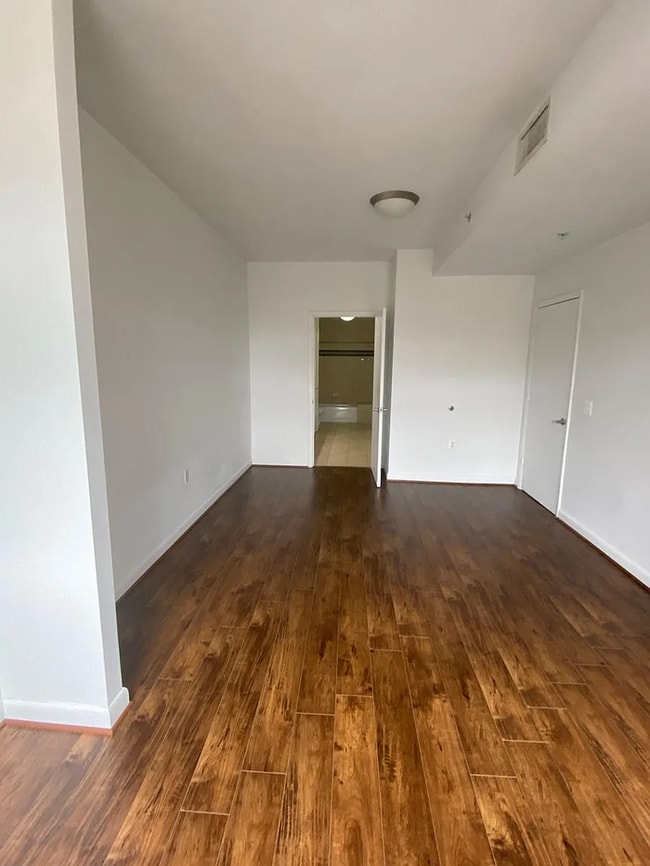 Photo - 400 Massachusetts Ave NW Unidad 400