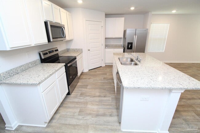 Photo - 7818 Lakeside Oaks Dr
