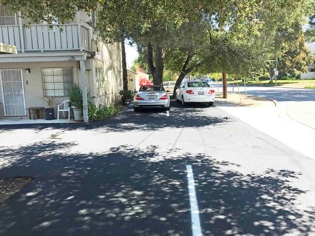 Calderon Apartments