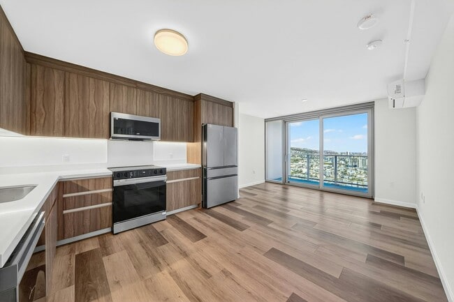 Building Photo - 1500 Rycroft St Unit 4105