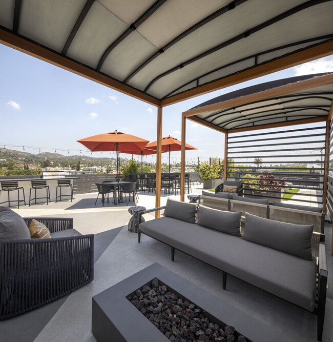 Broadstone Los Feliz apartments — community photo