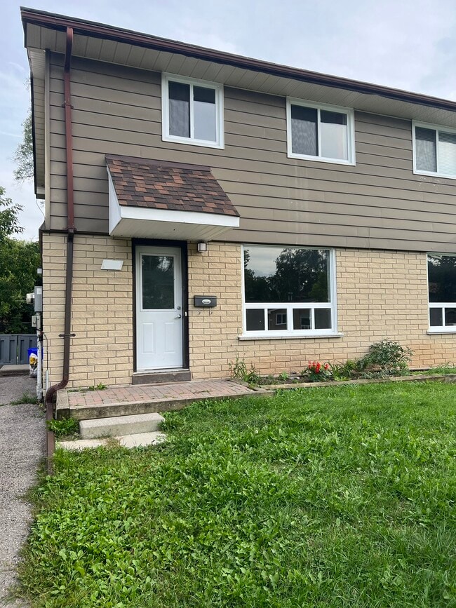 Photo - Denne Crescent Townhouse