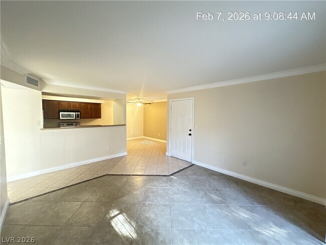 Photo - 1150 N Buffalo Dr Unidad 1012