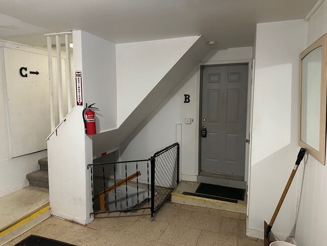 Building Photo - MGAM-MI-Andersonville Rd Unit C