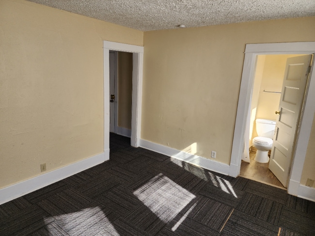 Photo - 2540 South St Unit 4