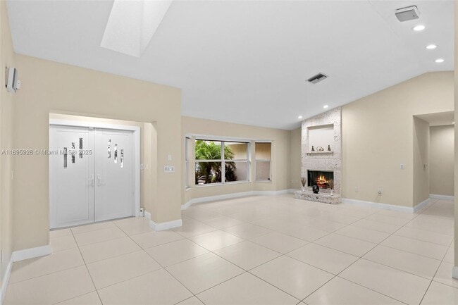 Photo - 1412 NE 53rd Ct