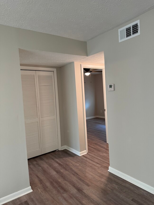 Hall - 92 Brannan St Unit Upper