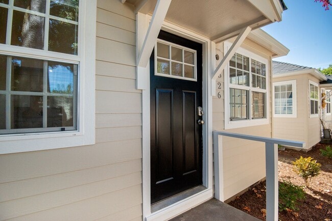 Photo - 19th 4-Plex - 000004 Unit 526