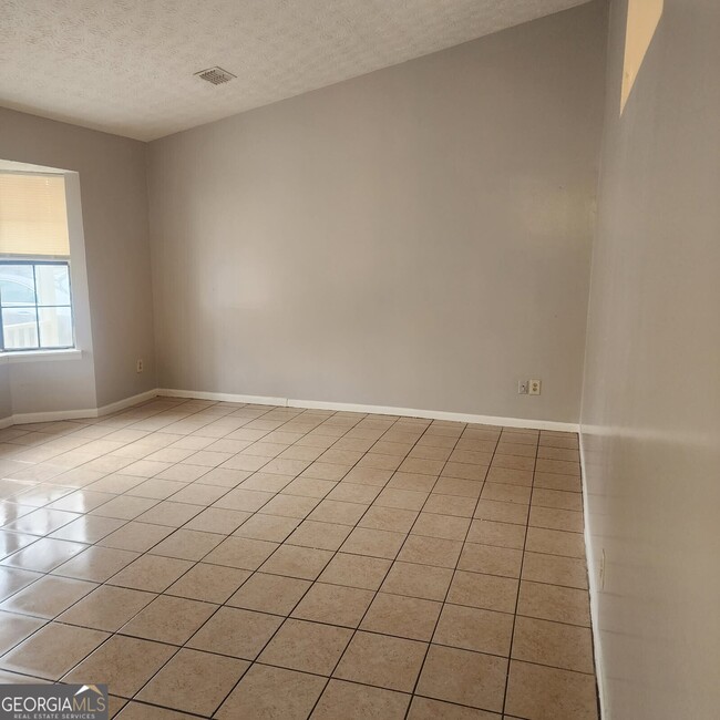 Photo - 3981 Skidmore Ct