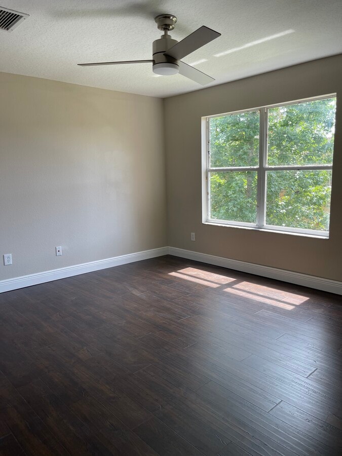 Photo - 829 Camargo Way Unit 212