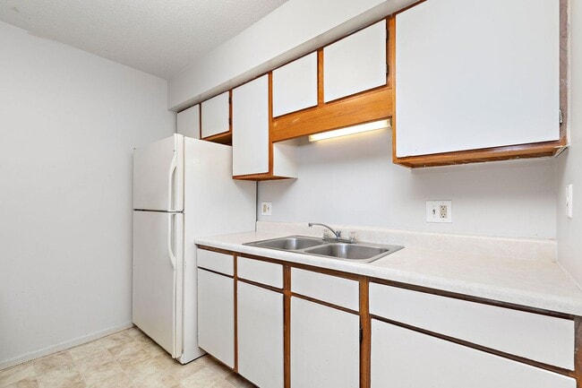 Photo - 2 Bedroom, 1 Bath Apartment at the Brookside Apartments! Unidad 321