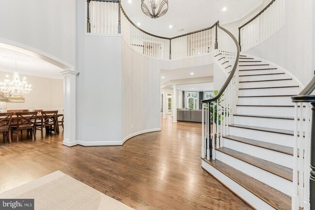 Photo - 7814 Crownhurst Ct