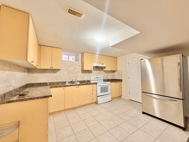 Photo - 2 BED - 1 BATH - MISSISSAUGA - BASEMENT
