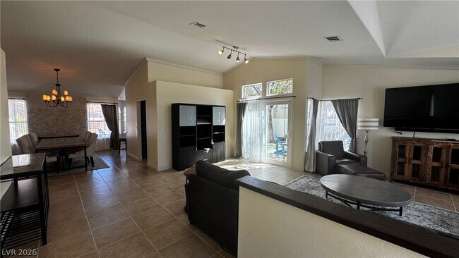 8212 Arch Bay Ln