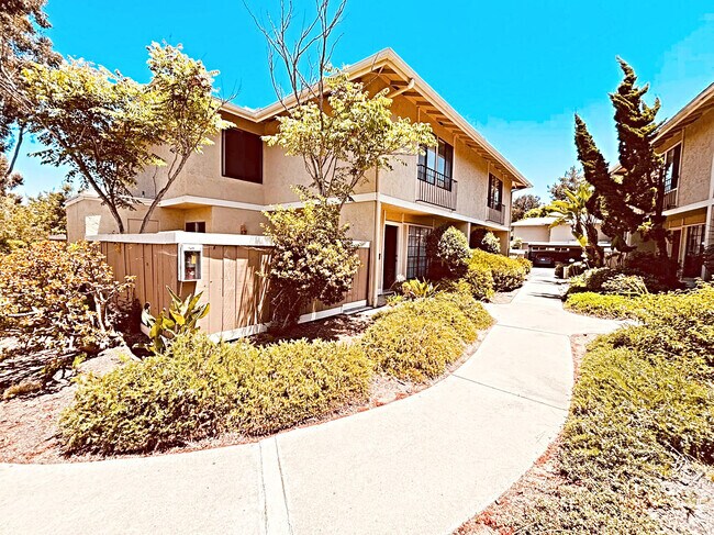 Building Photo - 9624 Caminito Del Feliz Rental
