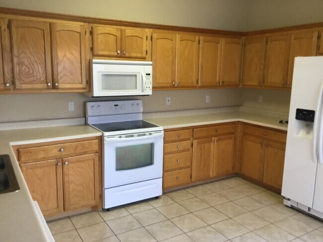 Photo - 1504 Kenwood Ct NW