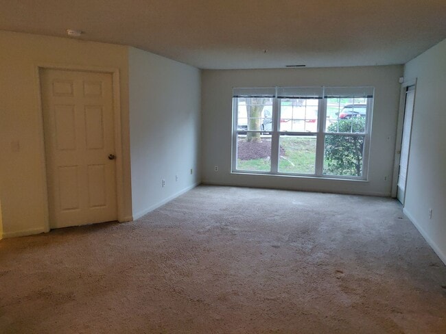 Photo - Charming 2 Bedroom/ 1 Bathroom Condo in Parkville, MD!