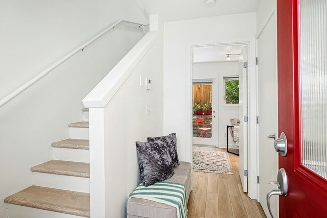 Photo - Columbia City Townhome