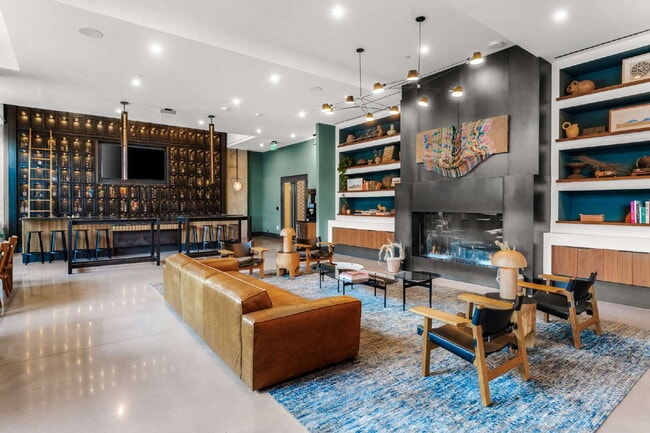 Building Photo - Luxury Condo with Skyline Views Unit 3603