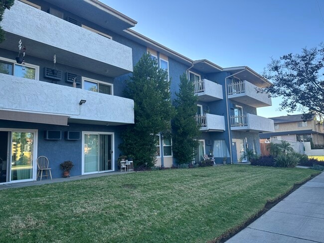 Building Photo - Reflections at Sepulveda