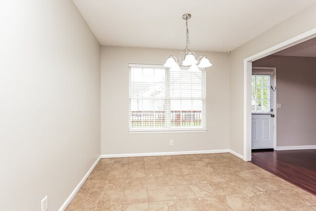 Photo - 1738 Cason Trail