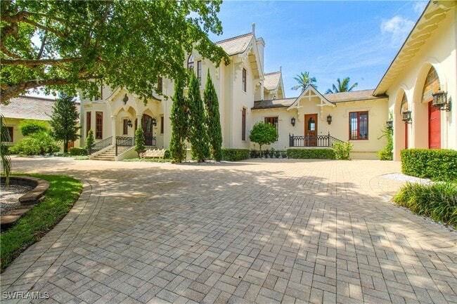 Photo - 730 21st Ave S