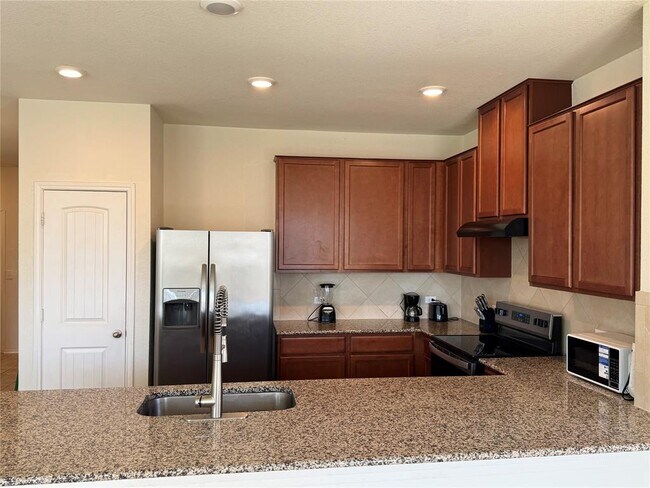 Photo - 7607 Lazy Creek Dr