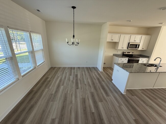 Photo - 3413 Hopkins Rd