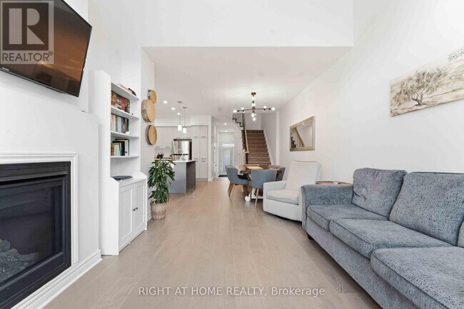 Photo - 695 Capricorn Cir