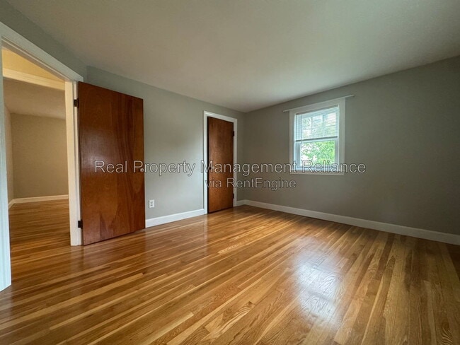Photo - 78 Memorial Dr