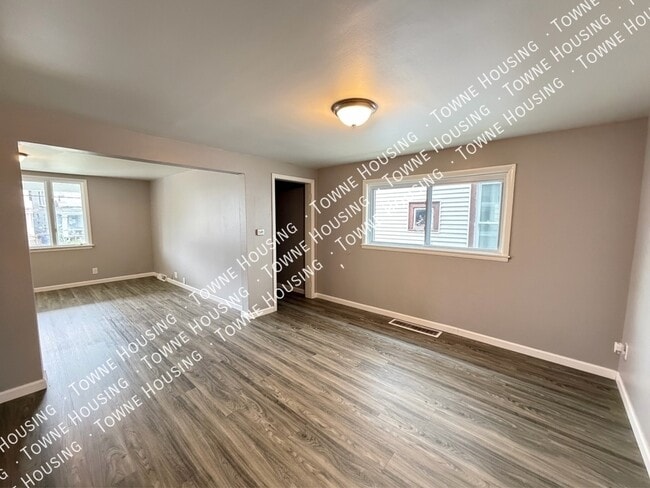 Photo - 311 Herkimer St Unit 1