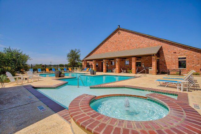 Pool Area - The Preserve at Prairie Pointe