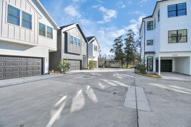 Photo - 2009 Laverne Willow Ln Unidad A